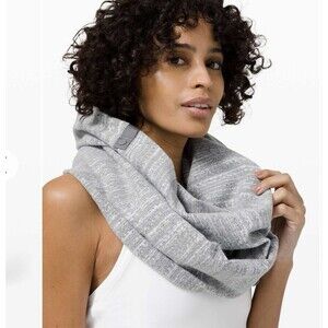 Lululemon Vinyasa Scarf Vivid Stripe Jacquard Heathered Gray Athleisure